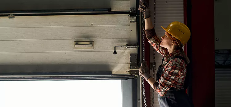 Addressing Common Garage Door Stoppage Issues in University, FL
